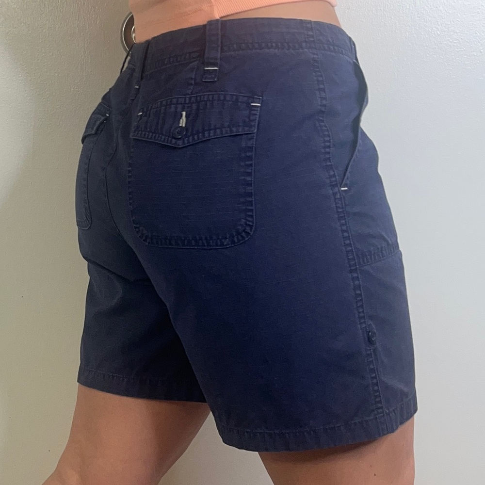 Eddie Bauer navy blue cargo shorts
